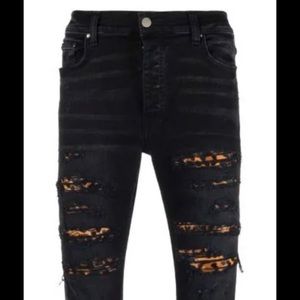 Brand new Amiri jeans for mens in a size 38 retails for 1490